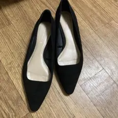 ZARA WOMANのスエードデザインヒールパンプス