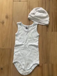 PETIT BATEAU ボディスーツと帽子セット 6m