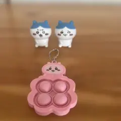 ガチャガチャ、カプセルトイ　　ちいかわ