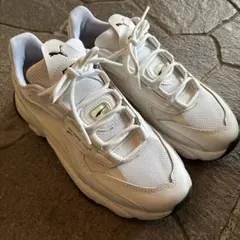 PUMAスニーカー ホワイト25cm