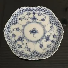 Item thumbnail for item 7194dc91-a249-40e2-ae32-6a0140685d2d