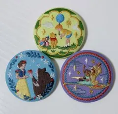 ディズニー 刺繍缶バッジ 3個セット プーさん / アラジン / 白雪姫
