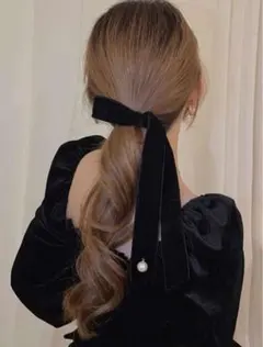 ☆新品☆ ヘアピン　ベロア　ブラック　アシンメトリー　ヘアリボン　シンプル