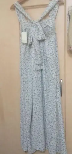 新品 ehka sopo SMM サマンサモスモス 白 小花柄 ワンピース