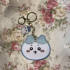 ハチワレ　しまむら　バッグチャーム