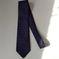 GUCCI ネイビー ドット柄 ネクタイ　美品