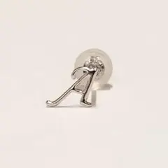 新品　K14ホワイトゴールドイニシャル『A』ピアス　片耳分のサムネイル