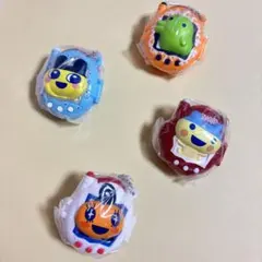 ガチャガチャ　たまごっち　スイングケース3