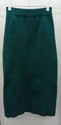 ダークグリーン ロングスカート