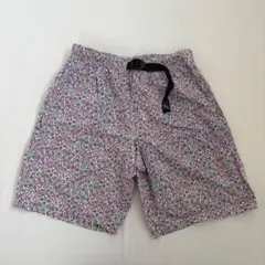 Mountain Mania 花柄 ショートパンツのサムネイル