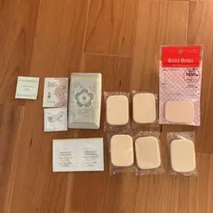 マリークワントのファンデーションケース、スポンジ、サンプルセット