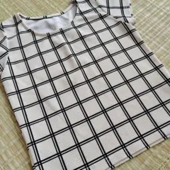 チェック柄 半袖Tシャツ ベージュ・ブラックのサムネイル