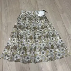 OLD ENGLAND 花柄フレアスカート 38サイズのサムネイル