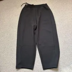 ユニクロ ドライスウェットカーブパンツ L ダークグリーン丈短め　新品未使用品。