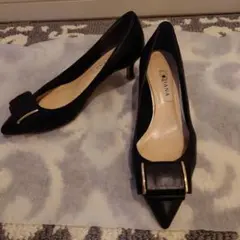 DIANA ブラック ポインテッドトゥパンプス