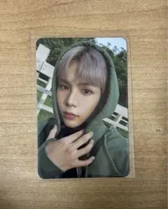 Item thumbnail for item 3d8ae46f-b1ac-412e-a49d-9c3b1c4f7a6c