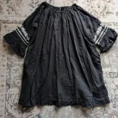 MARKEYS　刺繍ワンピース　ふんわりAライン