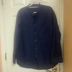 ユニクロ　ネイビー ボタンアップシャツ 長袖