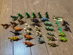 【超美品】恐竜ミニフィギュアセット 34体