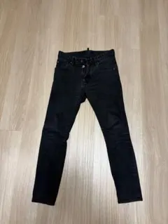DSQUARED2 ブラック スリムフィット デニム