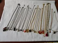 まとめ売りネックレス21点セット シルバー ゴールド 多様なデザイン