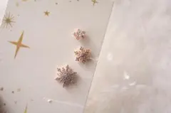 Snow flake ピンクゴールド ピアス 雪の結晶　スノーフレーク
