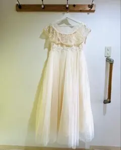 フォーマルドレス クリーム色 オフショルダー