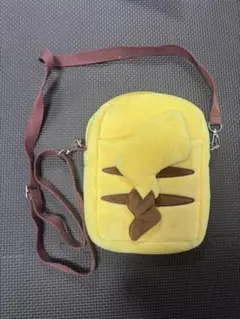 ピカチュウ　イエローポーチ