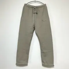 FEAR OF GOD ESSENTIALS リラックスフリーススウェットパンツ