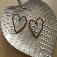 新品　レトロピアス　 ヴィンテージ アンティーク　ブラウン　ハート　スエード