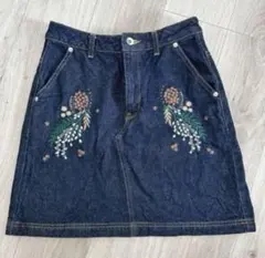美品 alicia PAGEBOY 花柄刺繍入り デニムミニスカート M 濃紺のサムネイル