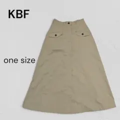 KBF one size ロングスカート ベージュ ボタン付きのサムネイル