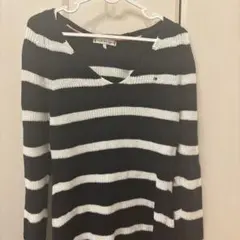 TOMMY HILFIGER ストライプ Vネックセーター S