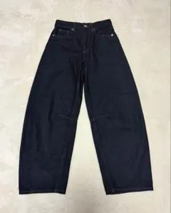 【極美品】2024 GU バレルレッグジーンズ／丈標準