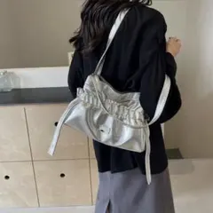 完売品 SHEIN シルバー トートバッグ ハンドバッグ 肩掛け
