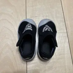 adidas ブラック ベビーサンダル