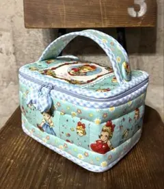 マーガレット＆ソフィー♡ハンドメイドバニティポーチ