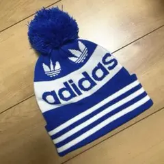 adidas ポンポン付きニット帽 青/白