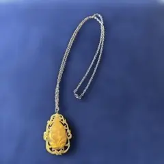 鈴蘭花が彫刻された昭和レトロな本鼈甲 ネックレス