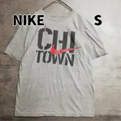 ナイキ 灰色 Ｔシャツ 半袖 プリント スウッシュ クルーネック Ｓ【い347】