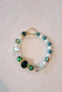 ハンドメイド　ブレスレット　ビーズ　クリスタル　ゴム仕様　グリーン系