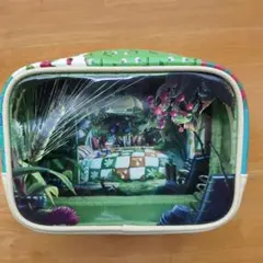 ジブリパーク　限定　ポーチ　アリエッティの部屋　借り暮らしのアリエッティのサムネイル