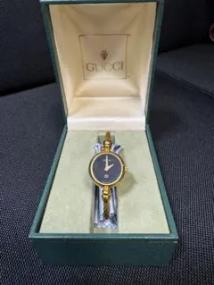 GUCCI グッチ　時計　バングル　ウォッチ