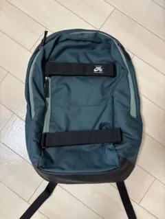 美品 NIKE バックパック