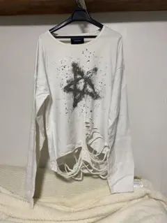 【GRANCY】 ラインストーンデザイン　グラフィックダメージ　ロンT Mサイズ