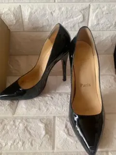 Christian Louboutinパンプス