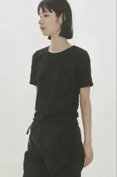 【美品】エメルリファインズ ハート刺繍コクーンスリーブ Tブラウス 黒 美品】エメルリファインズ ハート刺繍コクーンスリーブ Tブラウス 黒