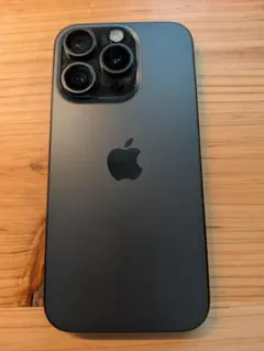iPhone 15 Pro（128GB / ブラックチタニウム）おまけ付き