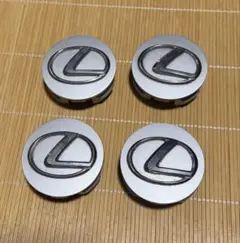 レクサス純正センターキャップのサムネイル