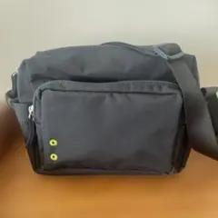 agnes b. VOYAGEアニエスベー ナイロン スクエアショルダーバッグ